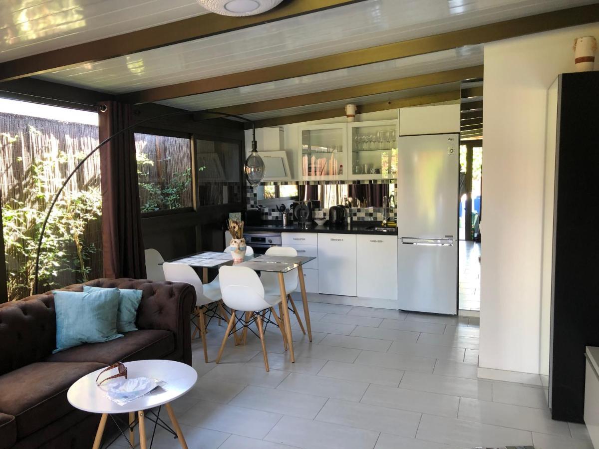 Bungalow Atos With Private Garden Πλάγια ντελ Ινγκλές Εξωτερικό φωτογραφία